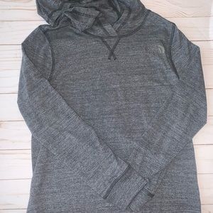 Boys north face long sleeve tee